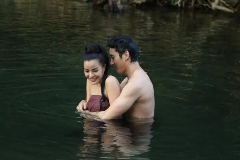 ขึ้นแท่นนางเอกเลือดใหม่ สถานีโทรทัศน์ช่อง...