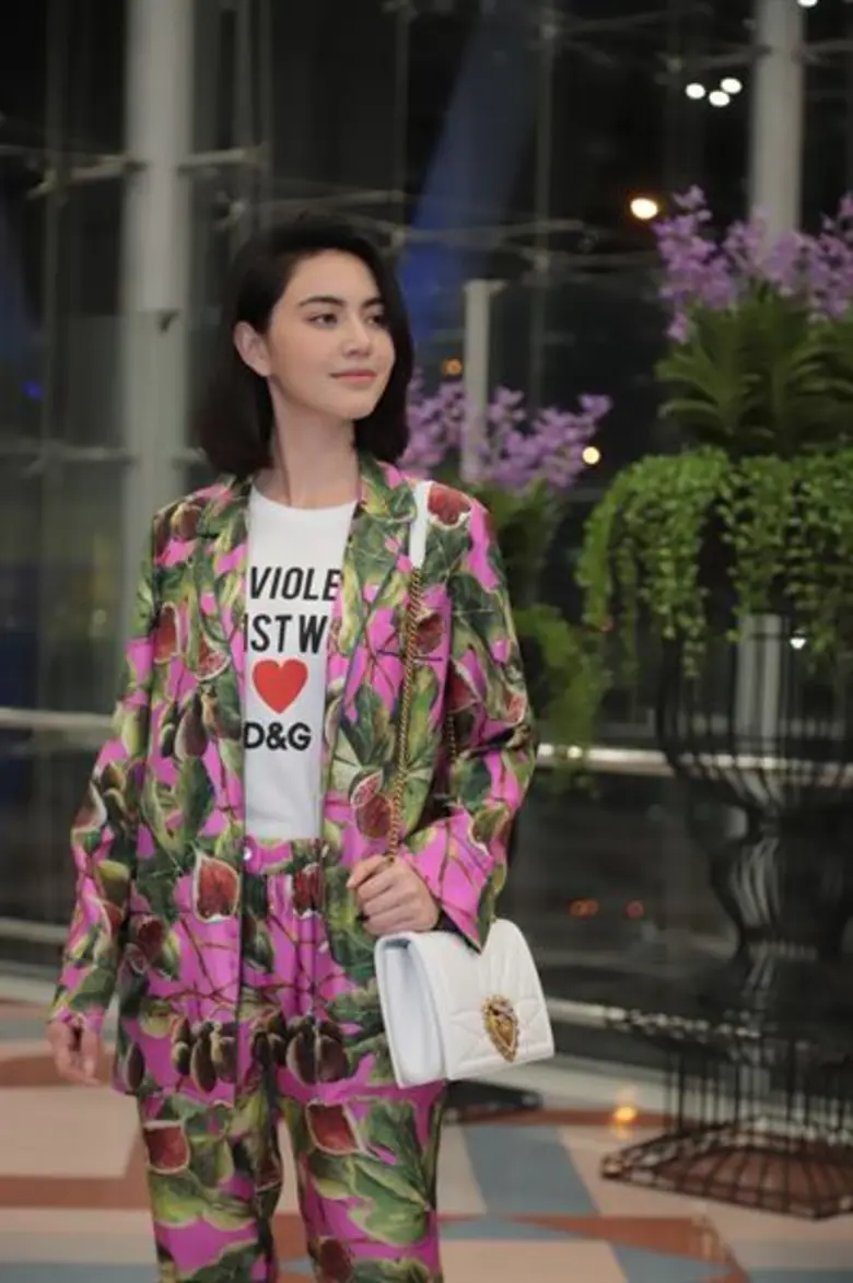 ร่วมส่งกำลังใจ “ใหม่ – มาริโอ้” แพ็คคู่ 2 ซุป’ตาร์พันล้าน ตัวแทนจากไทยและเอเชียแปซิฟิก ร่วมเดินแฟชั่นโชว์ “Dolce & Gabbana The Great Show”