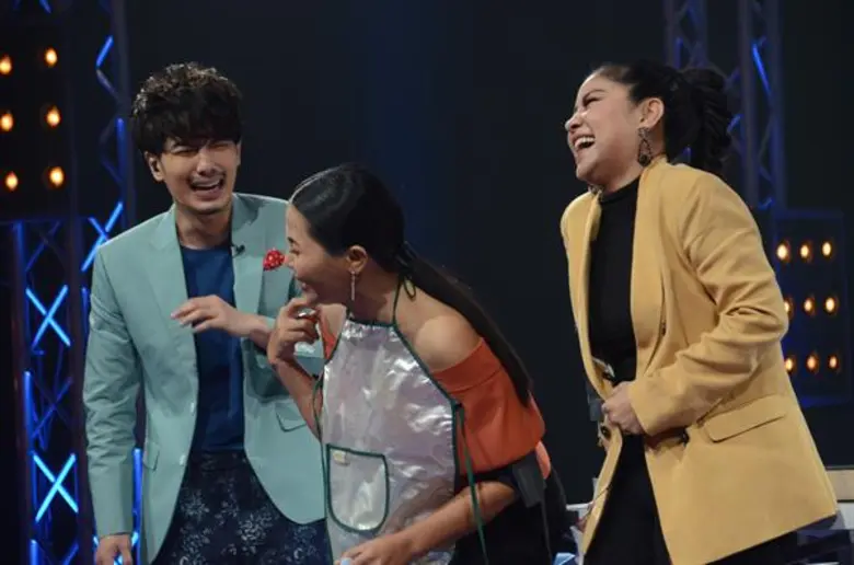 ทีวีไกด์:  รายการ “บัดดี้ตีไข่” แฉความลับสุดฮา ของ สุนารี และ ตั๊ก ศิริพร