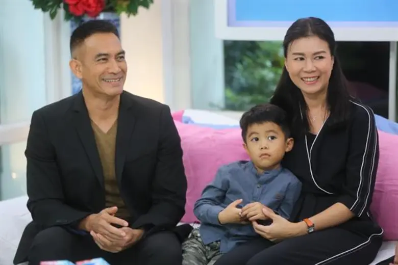 ทีวีไกด์: รายการ “คลับฟรายเดย์โชว์” ความรักของผู้ชายในฝัน “ผู้พันเบิร์ด” !! ใน คลับฟรายเดย์โชว์ เสาร์นี้