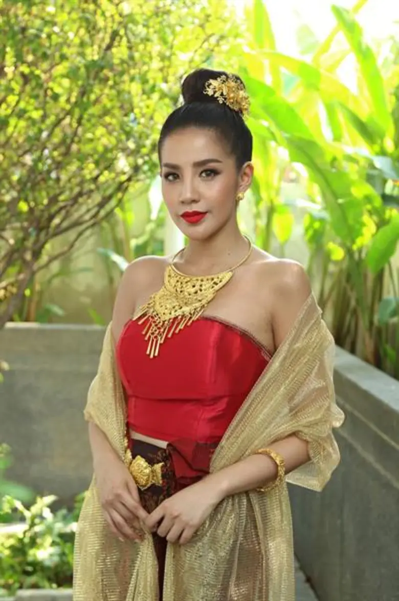 ยืน 1 ตัวจริงในวงการลูกทุ่ง ต้องยกให้เธอคนนี้ "ใบเต...