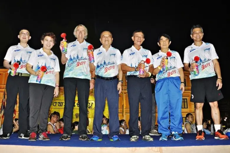 พลโทสัมพันธ์ ยังพะกูล นายกสมาคมนักวิ่งเพื...