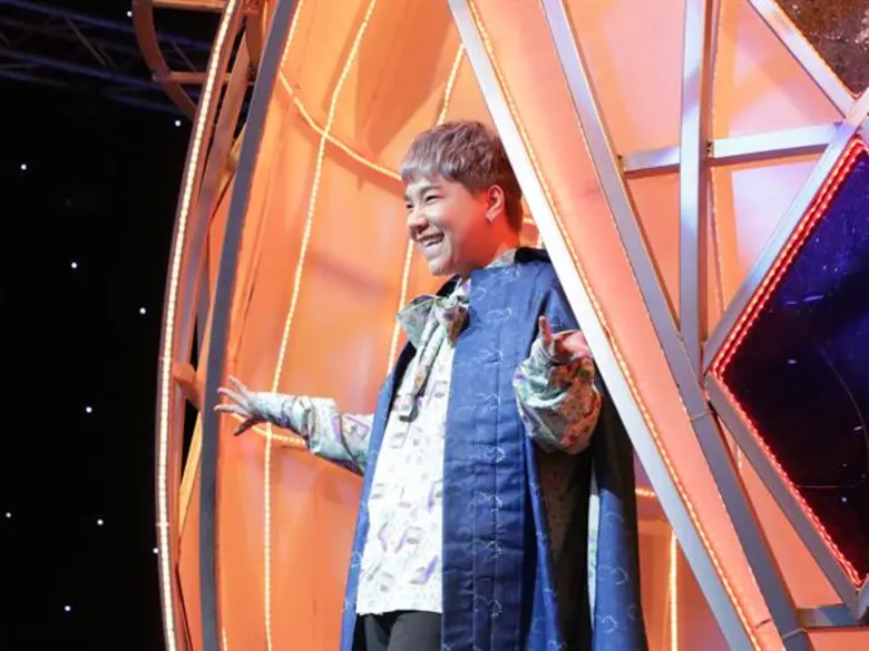 ทีวีไกด์:  รายการ “บัดดี้ตีไข่” นุ้ย – ซาร่า โดนเผาเละ กลางรายการ “บัดดี้ตีไข่”