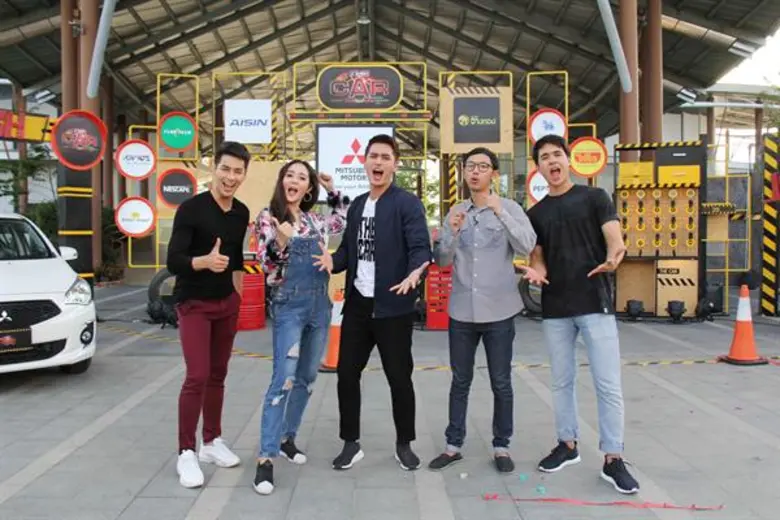 2 หนุ่ม เพชร-นิว ชวนสาว แก้มบุ๋ม ตะลุยภารกิจอัจฉริยะ