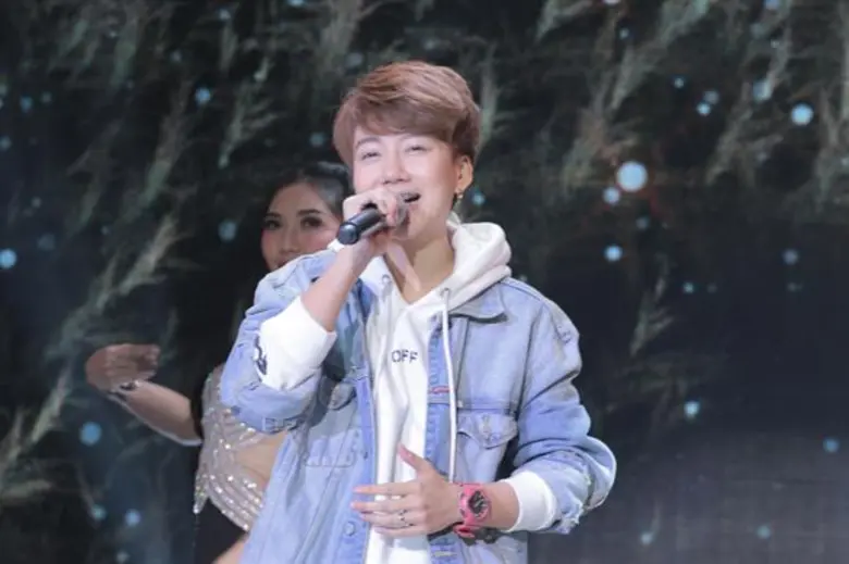 “เจสซี่ วาร์ด” เขินระทวย ทำ “ดาว ขำมิน” ถึงกับงง ใน มาสเตอร์คีย์ เวทีแจ้งเกิด ร้องถล่มดาว