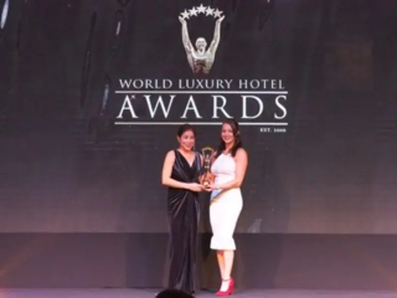 คุณสินีนารถ เองตระกูล ประธานกรรมการบริหาร...