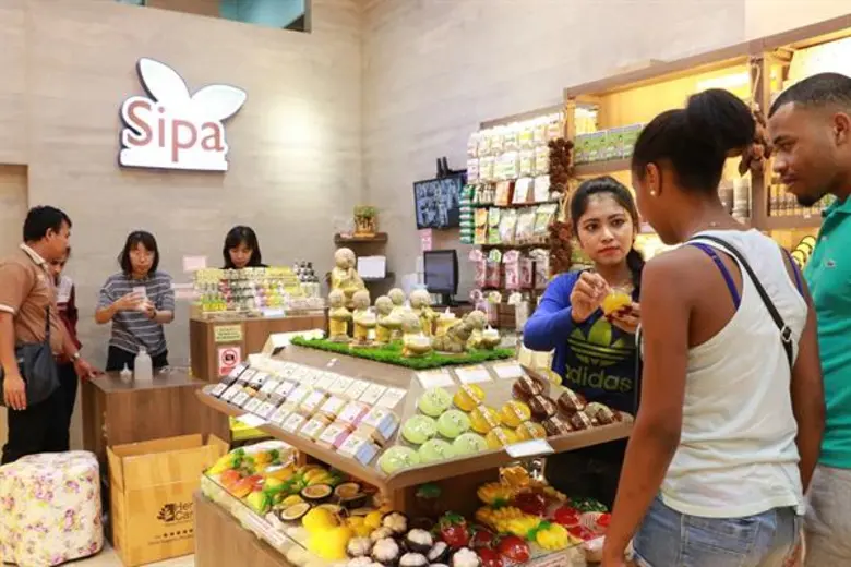 เอ็ม บี เค เซ็นเตอร์ มอบความสุขข้ามปี มัดใจลูกค้าไทย-เทศ ชูแคมเปญ NEW YEAR CELEBRATION 2019 ยิ่งช้อป ยิ่งคุ้ม กระตุ้นบรรยากาศจับจ่าย