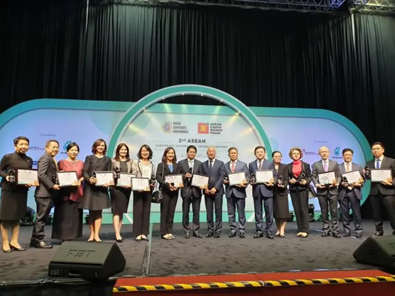 ภาพข่าว: ก.ล.ต. ร่วมยินดี บจ. ไทย รับรางวัล ASEAN CG Scorecard