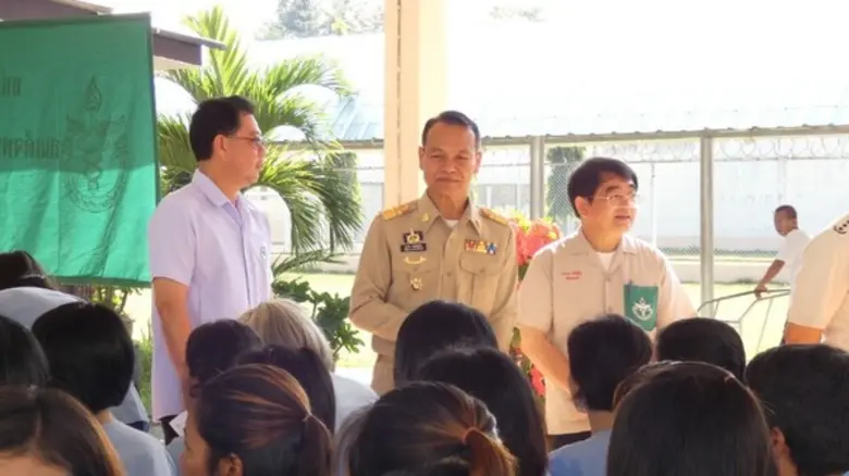 หน่วยทันตกรรมเคลื่อนที่พอ.สว. ให้บริการทางทันตกรรมในเรือนจำจันทบุรี