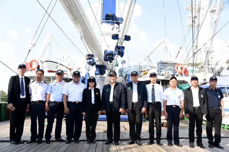 นายลักษณ์ วจนานวัช รัฐมนตรีช่วยว่าการกระท...