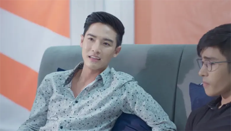 หลังจากย้ายเข้ามาอยู่ในบ้านของ "เอิร์ธ" (สิงโต-ปราช...