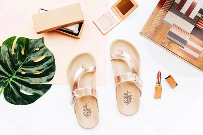 คลาส แอนด์ ซิลฟ์ รองเท้าเพื่อสุขภาพ เปิดตัวรุ่นใหม่ล่าสุด