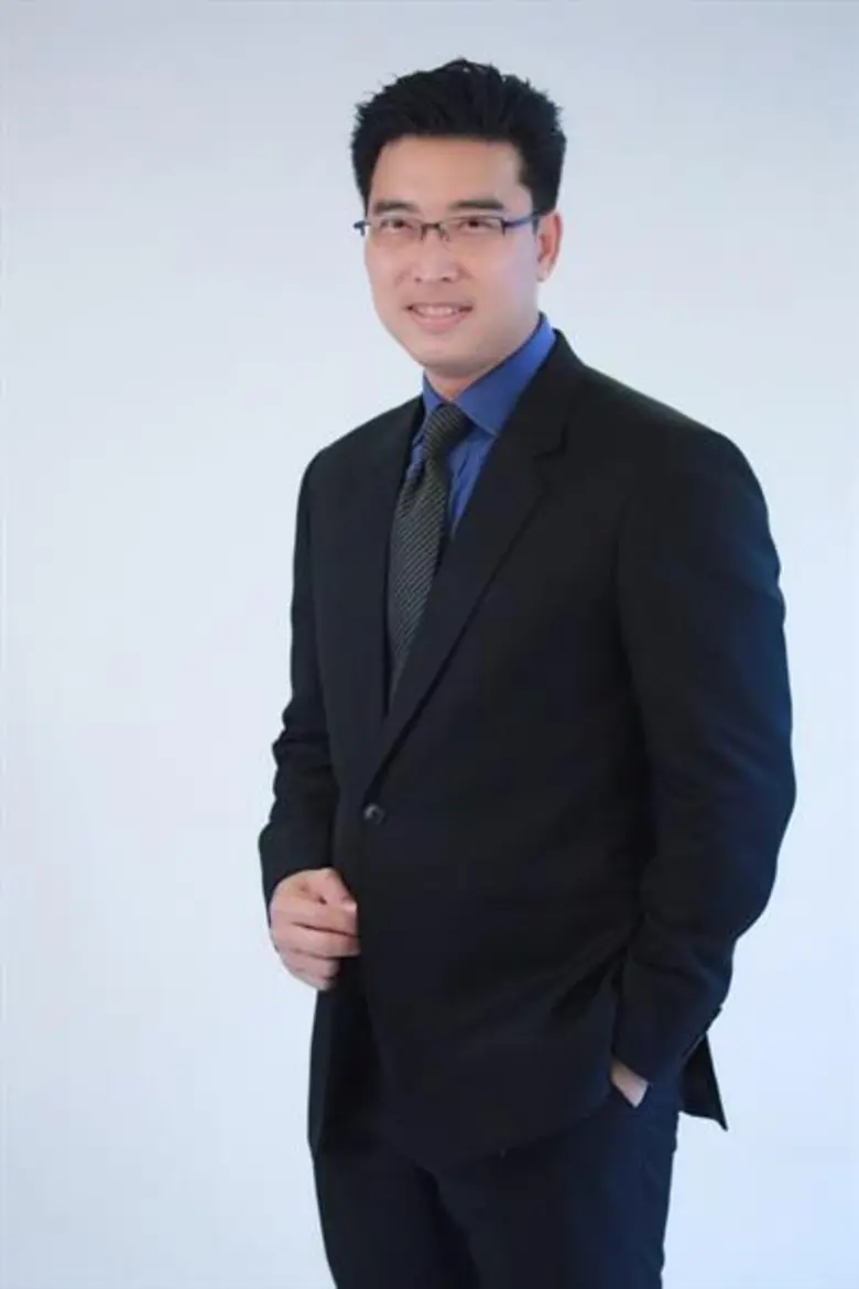 นายสัญชัย เนื่องสิทธิ์ ประธานเจ้าหน้าที่บ...