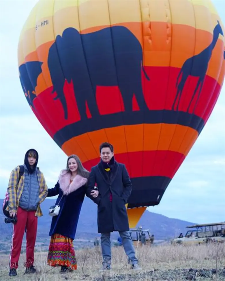 ทีวีไกด์: รายการ "หนีเที่ยวกัน" “ฟลุค&ลี&อชิ” ชีวิตน่าอิจฉา พักโรงแรมหรู 25,000 ล้าน!!