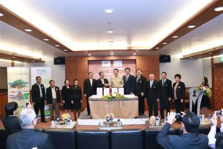 ส.อ.ท. ผนึกสภาเกษตรกรแห่งชาติ ลงนามความร่...