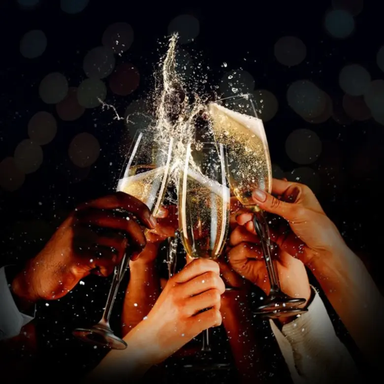 ฉลองคริสต์มาส-ปีใหม่ที่โรงแรมพูลแมน กรุงเทพฯ แกรนด์ สุขุมวิท