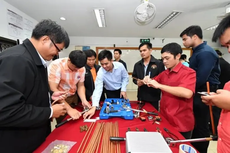 ความร่วมมือการพัฒนาบุคลากร ด้านการศึกษาและสายอาชีพ จังหวัดเลย	