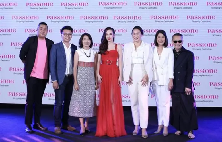 ชาวระยองกรี๊ดห้างแตก! “แม่อั้ม” อวดความงามในงาน “PASSiONE The Beauty Story”