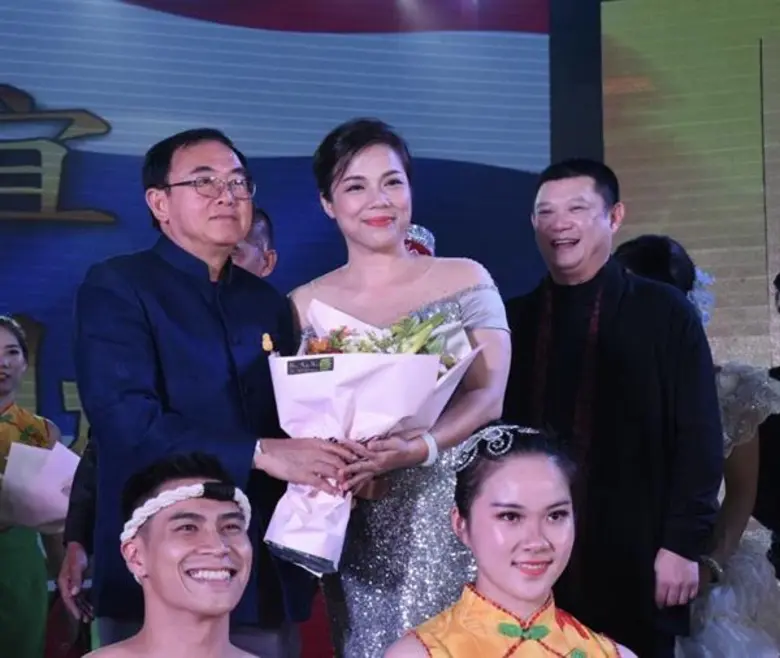 วธ.ยกทัพศิลปินพื้นบ้านไปแสดงในงาน “สานสัมพันธ์ไทย-จีน” 24 - 25 พ.ย.นี้ ณ มณฑลไห่หนาน นำลิเก หุ่นละครเล็ก กลองสะบัดชัย นาฏศิลป์ ศิลปะต่อสู้ไปจัดแสดงกระชับความสัมพันธ์สองประเทศ พร้อมเผยแพร่ศิลปะการแสดงพื้นบ้านไทยให้แพร่หลายในเวทีนานาชาติ