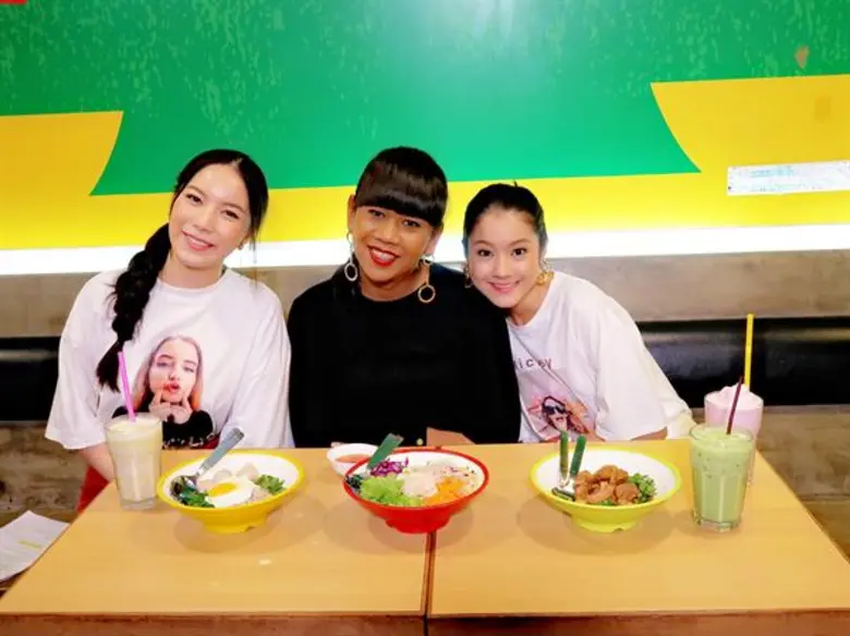 ทีวีไกด์: รายการ “#TEAMGIRL” “เจนนี่-มุก-น้ำตาล” พาเที่ยวแหล่งช้อปสุดฮิต!!! พร้อมจัด “5 ร้านต้องกิน ย่านรัชโยธิน”