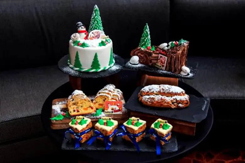 ตลอดเดือนธันวาคม เชิญท่านเฉลิมฉลองต้อนรับ...