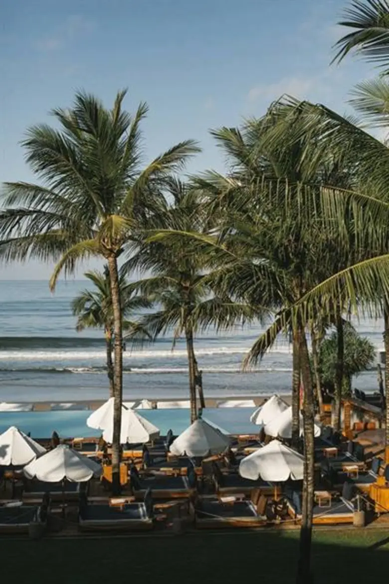 ครั้งแรกในไทยกับ “SIWILAI CITY CLUB X Potato Head Presents: Sundown Circle Bangkok”  เสาร์ที่ 1 ธันวาคมนี้ วันเดียวเท่านั้น