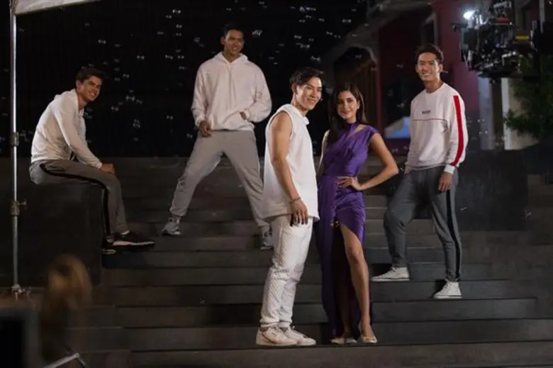 ก็บอกแล้วว่ามาเพื่อสับ! ทีมแด้ดดี้หมู พลพ...