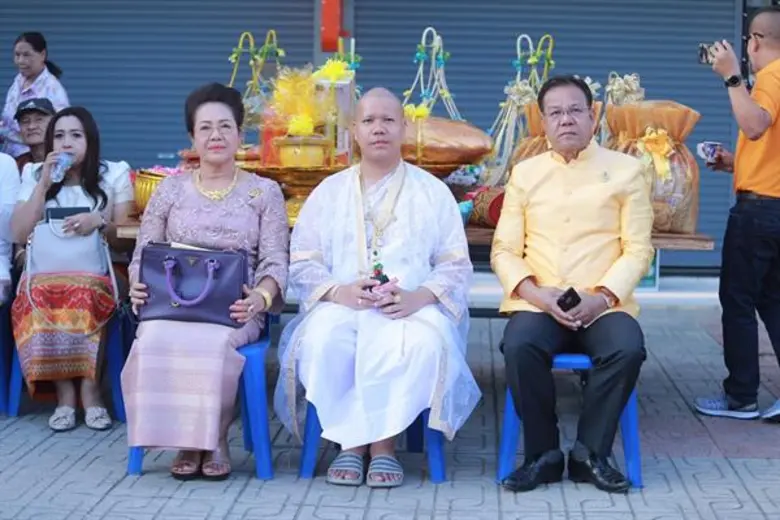 เดินสายร่วมงานบุญอย่างต่อเนื่อง สำหรับนัก...