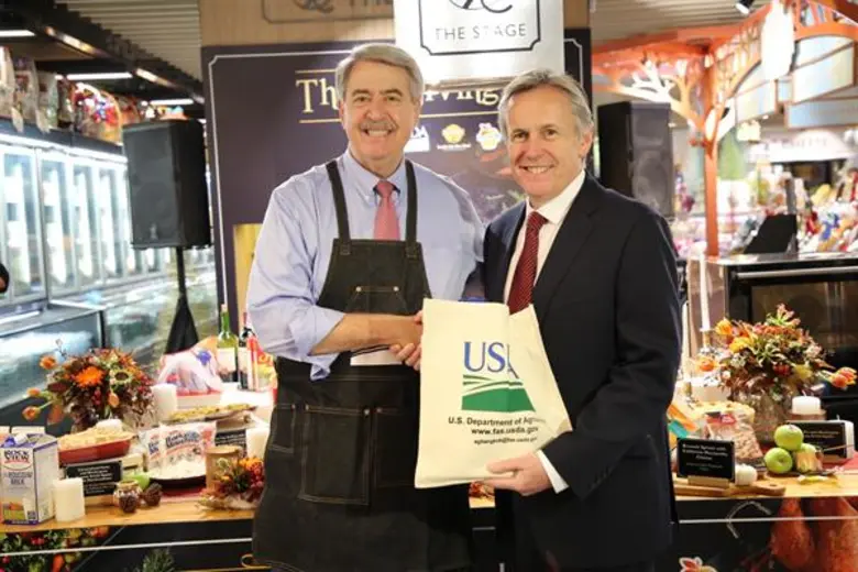 เซ็นทรัล ฟู้ด ฮอลล์ ร่วมฉลองวันขอบคุณพระเจ้า ครั้งแรกในไทย! นำเข้าไก่งวงทั้งตัวปรุงสุก รสชาติต้นตำรับจากสหรัฐอเมริกา