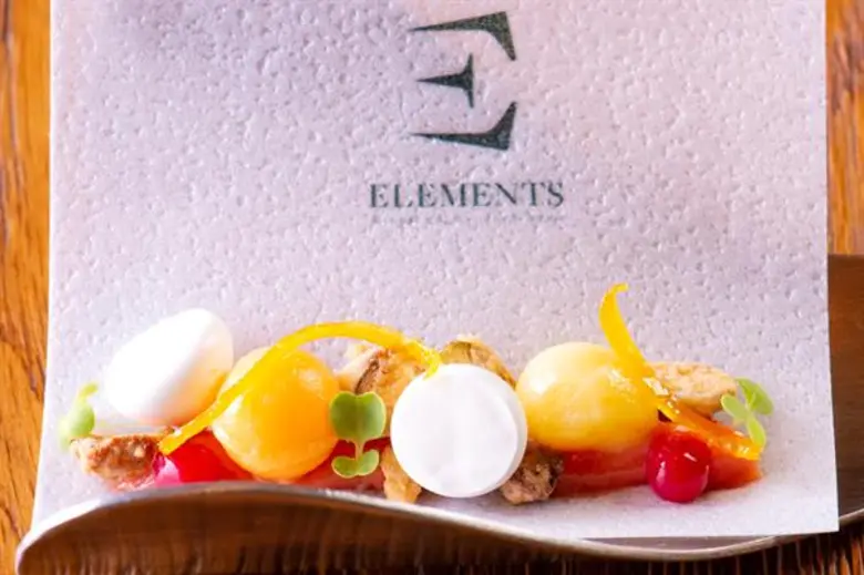 ห้องอาหาร เอเลเมนท์ โรงแรม ดิ โอกุระ เพรสทีจ กรุงเทพฯ แนะนำเมนูใหม่