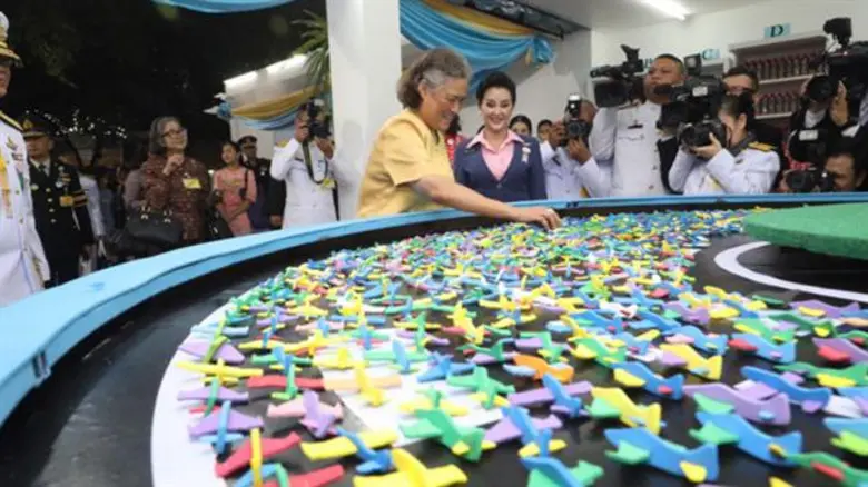 รมช.กษ.,ปลัดกษ.,รองปลัดกษ.,เลขาธิการส.ป.ก.ร่วมแฝ้ารับเสด็จสมเด็จพระเทพรัตนราชสุดาฯ สยามบรมราชกุมารี ในงานกาชาดประจำปี ๒๕๖๑