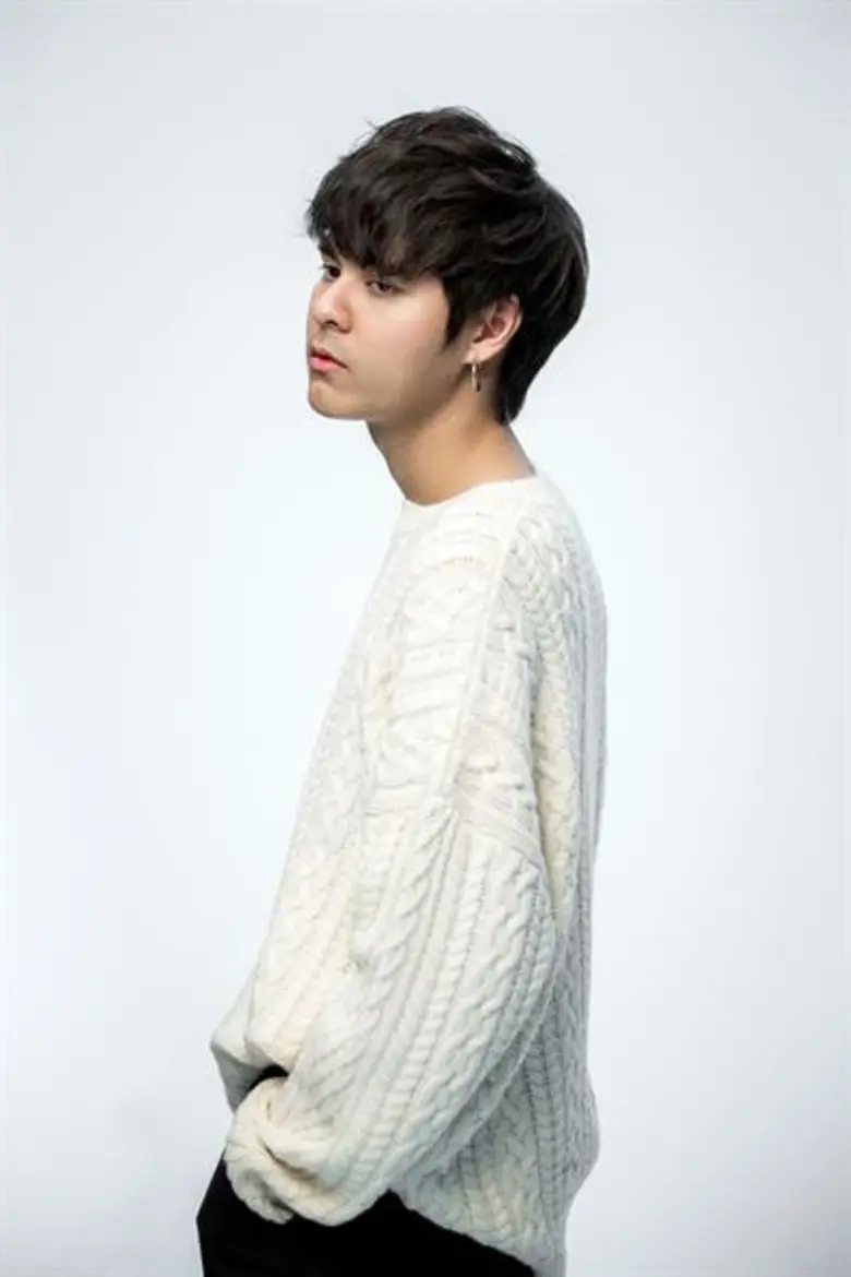 “8 วินาที” เพลงใหม่ล่าสุดจาก 2 ศิลปินไอคอนแห่งยุค “The TOYS” โคจรมาพบ  “แสตมป์ – อภิวัชร์ เอื้อถาวรสุข”