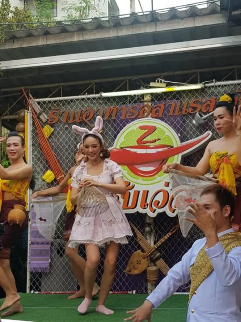 ทีวีไกด์: รายการ "บานาน่า ซ่าส์ซี้ด" สองหนุ่มบานาน่า พลีชีพรับใช้ “หญิงแย้” 1 วัน งานนี้มีสั่งยับ!!!