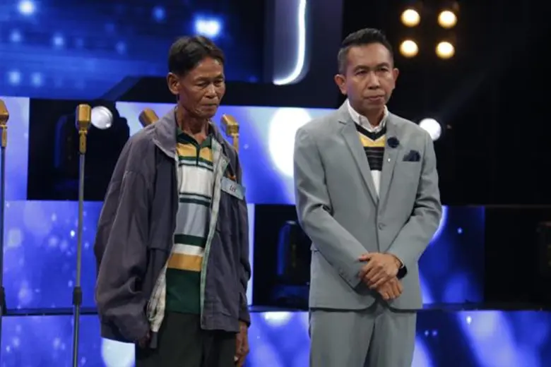 ทีวีไกด์: รายการ “ไมค์หมดหนี้”  ไมค์หมดหนี้ ต้อนรับ เดือนธันวาคมพบกับเรื่องราวของ “พ่อ” คำหนึ่งคำ แต่มีพลังยิ่งใหญ่ ต้อนรับ เดือนธันวาคมพบกับเรื่องราวของ “พ่อ” คำหนึ่งคำ แต่มีพลังยิ่งใหญ่