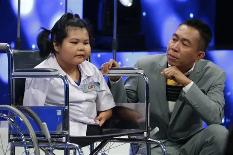 ทีวีไกด์: รายการ “ไมค์หมดหนี้”  ไมค์หมดหนี้ ต้อนรับ เดือนธันวาคมพบกับเรื่องราวของ “พ่อ” คำหนึ่งคำ แต่มีพลังยิ่งใหญ่ ต้อนรับ เดือนธันวาคมพบกับเรื่องราวของ “พ่อ” คำหนึ่งคำ แต่มีพลังยิ่งใหญ่