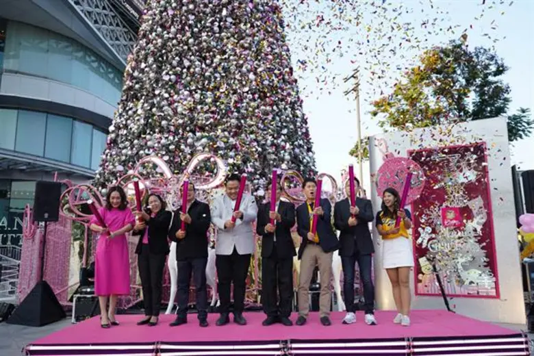 ศูนย์การค้าเมญ่า ไลฟ์สไตล์ ช้อปปิ้ง เซ็นเตอร์ เชียงใหม่ เนรมิตพื้นที่แห่งความสุข จัดกิจกรรม Lighten up Christmas Tree Celebration 2018