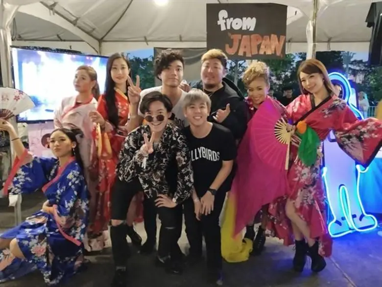 กรี๊ดกันสนั่นลั่นเวทีคอนเสิร์ต สำหรับแร็ป...