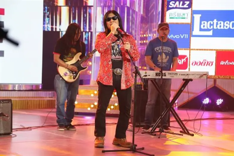 เรียกว่าเป็นศิลปินต้นฉบับระดับกิตติมศักดิ...