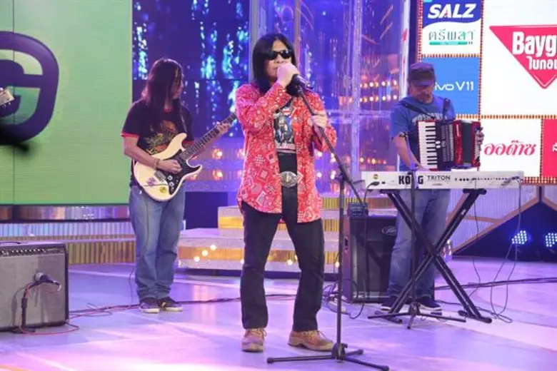 “อ.ไข่ มาลีฮวนน่า” ขนเพลงฮิต อุ่นเครื่องเอาใจสาวกเพื่อชีวิตก่อนคอนเสิร์ตจริง พร้อมตามหาสุดยอดแชมป์เงาเสียง ใน “กิ๊กดู๋”
