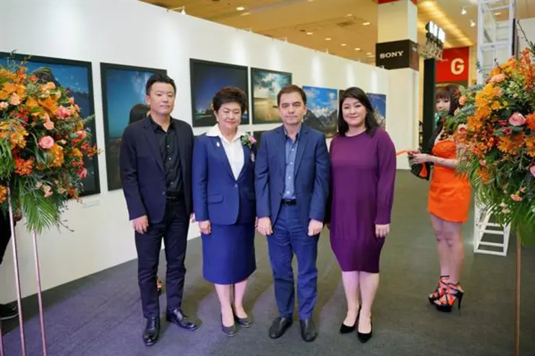 บริษัท โซนี่ ไทย จำกัด นำโดย มร. เท็ตซูทา...