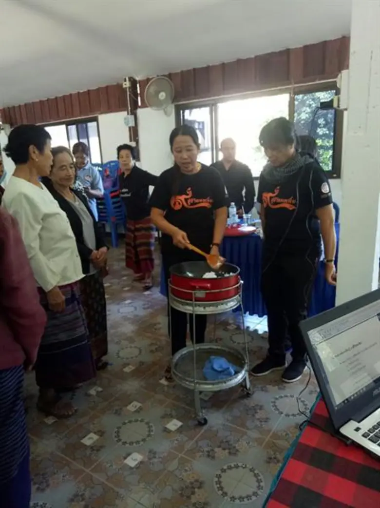 “รักพ่อ พ่อสอนให้พอเพียง” ก้าวสู่ชีวิตพอเพียงสานต่อพระราชปณิธานในหลวงรัชกาลที่9