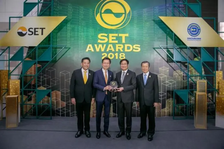 นายบุญชัย เกียรติธนาวิทย์ (ที่ 2 จากซ้าย)...