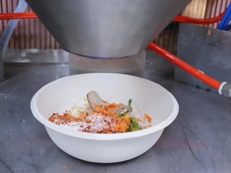 กระทรวงวิทย์ฯ ร่วมกับ มก. ประกาศความสำเร็จหลังพัฒนาต้นแบบเครื่องจักรอัตโนมัติ สำหรับการปรุงอาหารและเครื่องดื่ม ภายใต้โครงการพัฒนาสร้างเครื่องจักรต้นแบบด้วยกระบวนการวิศวกรรมเพื่อการสร้างสรรค์คุณค่า