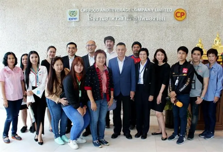 นายณฤกษ์ มางเขียว รองกรรมการผู้จัดการบริห...