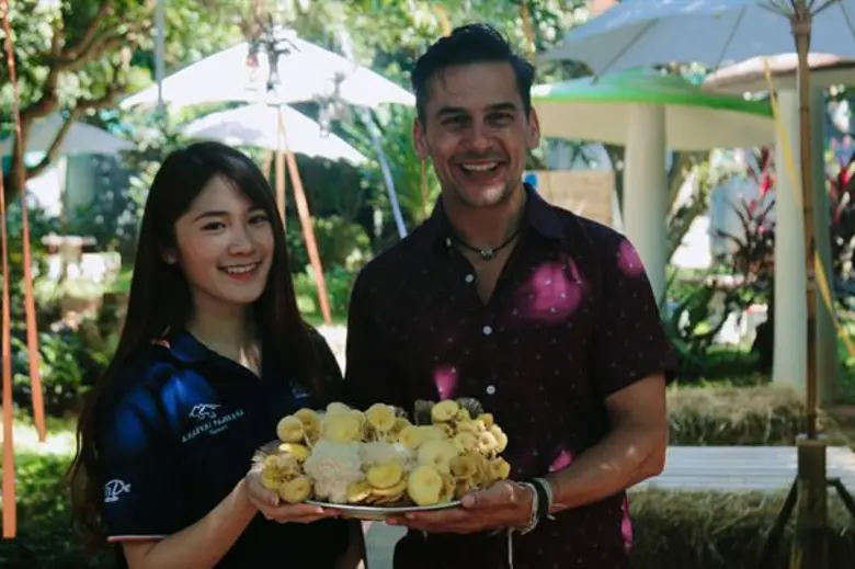 ทีวีไกด์: รายการ "หลงรักยิ้ม"  “แดเนียล” ชวนเที่ยวกรีนซีซั่น ความงามอันดับหนึ่ง ณ เขาใหญ่