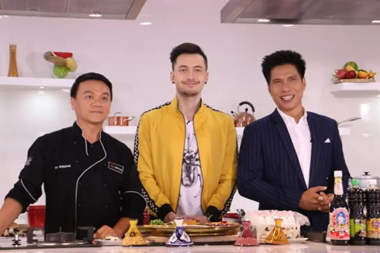 ต้อนรับวันพ่อ “อินดี้” ขอเข้าครัว “เชฟเอียน” จัดเต็มเมนูโปรด !!'Street Food สุดครีเอทเทมปุระอัญชัน VS สปาเก็ตตี้ผัดไทย’ 'บุกระยอง ตามหา พริกตุ้ม พริกแปลก หายาก’