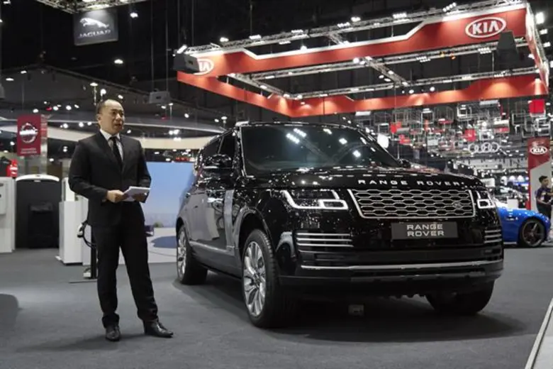 จากัวร์และแลนด์โรเวอร์เดินหน้าเต็มกำลัง สร้างกลยุทธ์รุกทุกช่องทาง ปรับราคาเริ่มต้น พร้อมมอบโปรโมชั่นพิเศษและเปิดตัวรถใหม่ 3 รุ่น ในงานมหกรรมยานยนต์ ครั้งที่ 35