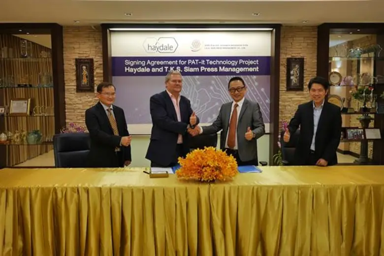 คุณสมคิด เวคินวัฒนเศรษฐ์ กรรมการผู้จัดการ...