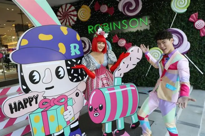 โรบินสัน รุกชิงยอดโค้งสุดท้ายปลายปี ชู 'บิ๊กซีซันนอล มาร์เก็ตติ้ง’ ผนึกห้างฯ และ ศูนย์การค้าฯ ส่ง 2 แคมเปญใหญ่ สู้ศึก 'คริสต์มาส – ปีใหม่’ 'ROBINSON GIFTS’ และ'ROBINSON LIFESTYLE MAKE A WISH’