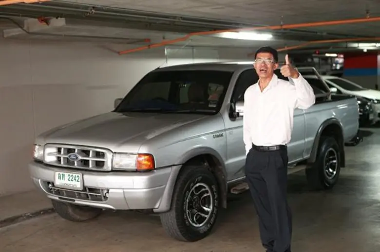 ฟอร์ด ประเทศไทย มอบ ฟอร์ด เรนเจอร์ ใหม่ แก่วิศวกรคนแกร่ง เจ้าของกระบะเรนเจอร์คันเก๋าที่เก่าสุดในประเทศไทย